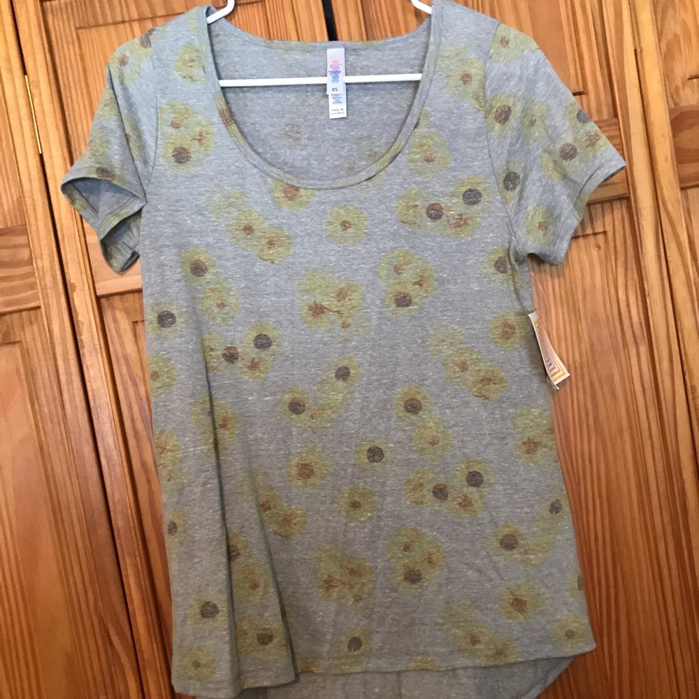 LulaRoe classic T